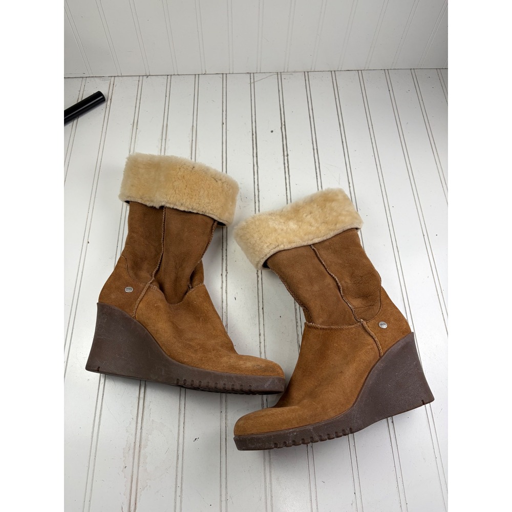 UGG Australia Joslyn Tan Suede Shearling Wedge Boots Women's Size 8 - Picture 2 of 9